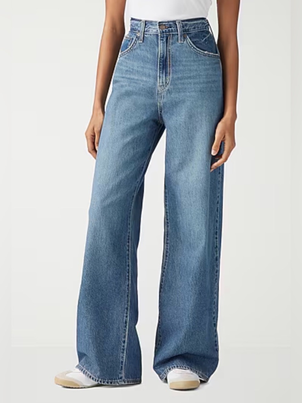 Levi’s Cinch Baggy Jeans